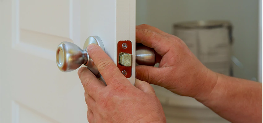 AAA Locksmiths For lock Replacement in Live Oak, California